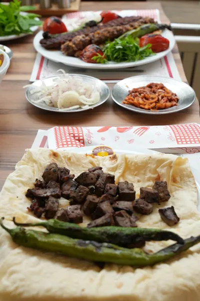 Ciğer — Kuzu ciğeri, günlük, on şiş, Urfalı Şehzade