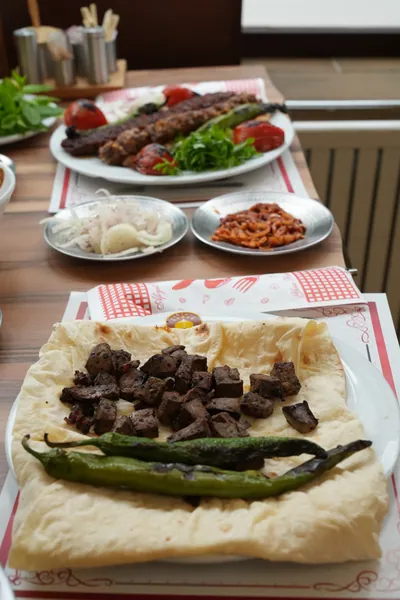 Ciğer — Kuzu ciğeri, günlük, on şiş, Urfalı Şehzade