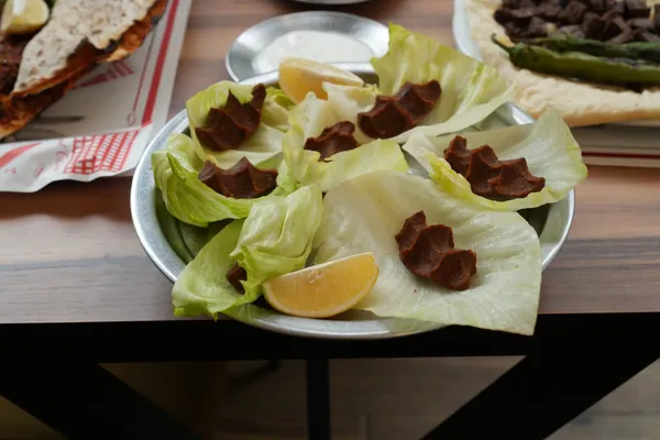 Ciğer — Kuzu ciğeri, günlük, on şiş, Urfalı Şehzade