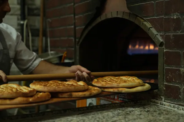 Fırın — Tırnak ekmeği taş fırında, Urfalı Şehzade
