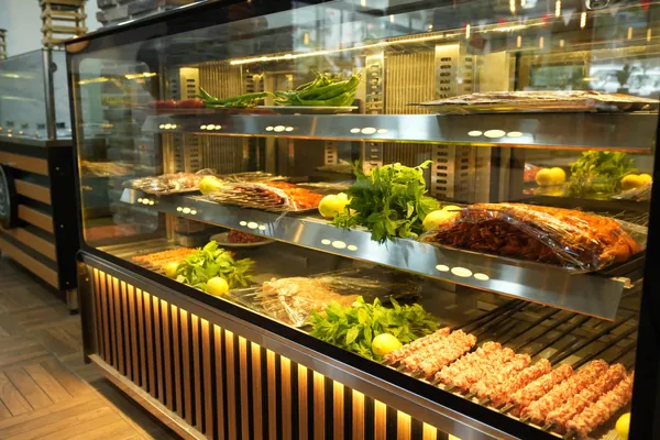 Kebap vitrini — Urfalı Şehzade, Çankaya Ankara