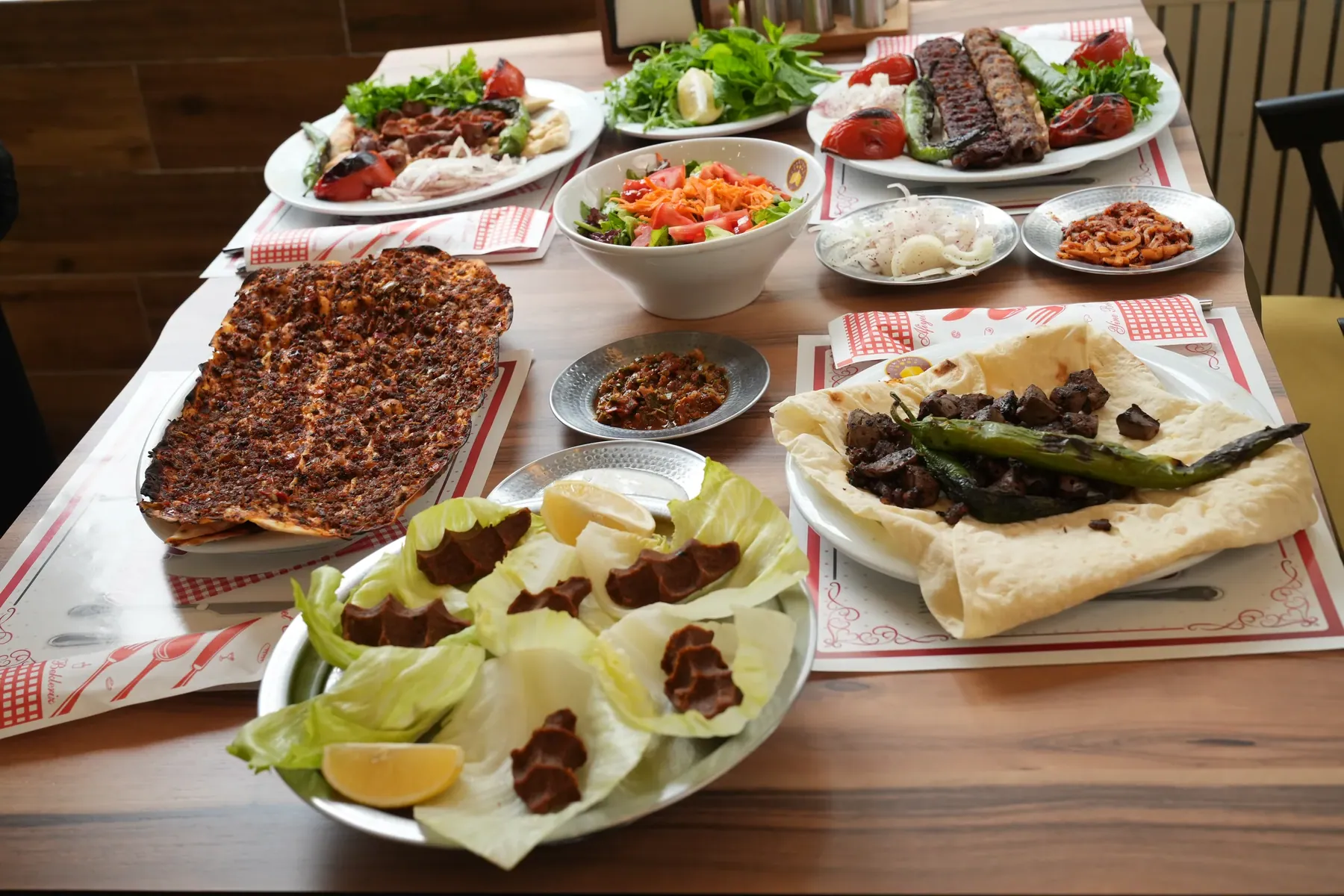 Ve sofra kurulur — Urfalı Şehzade